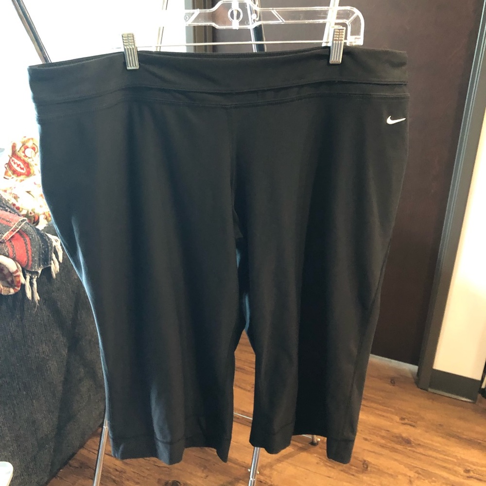 Nike Dri-fit yoga pant Capri wide leg 3x